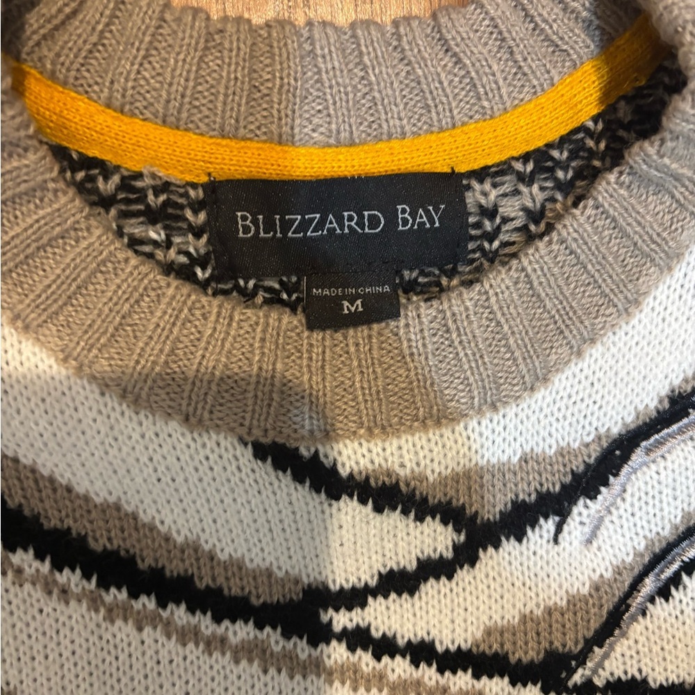 Blizzard Bay Halloween Mummy Sweater – Men’s M - Picture 3 of 12